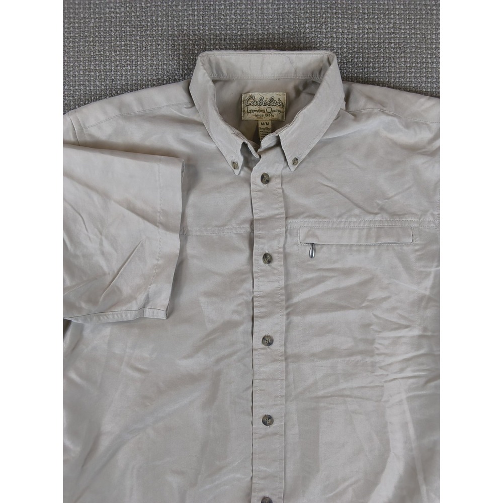 Cabela's "Legendary Quality" Men's Short Sleeve Button-Down Shirt Sz M